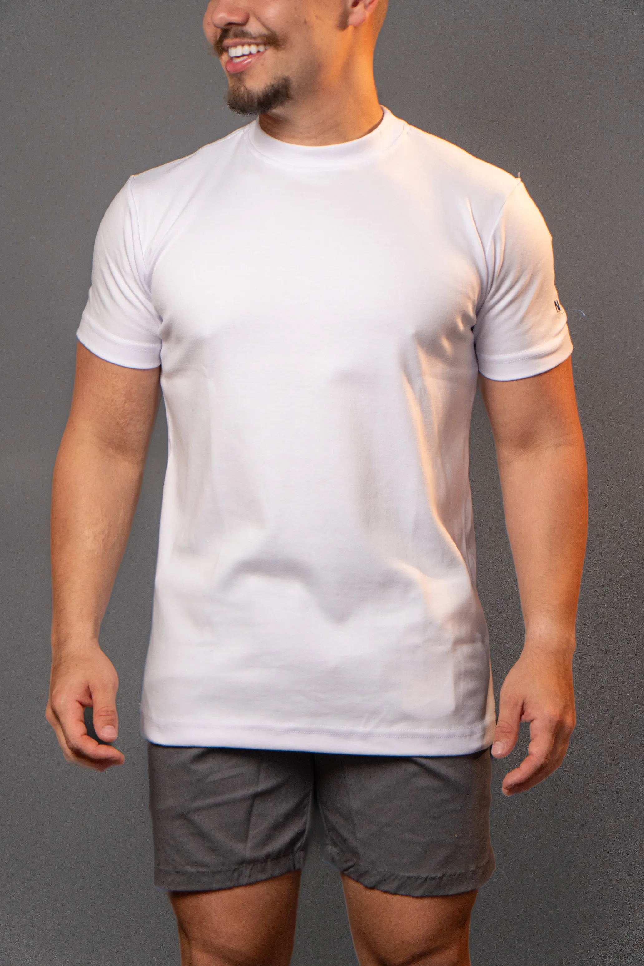 DSC09859 Camiseta Gola Média Valência Branca - Imagem 1